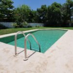 Piscina en exterior con Chukum